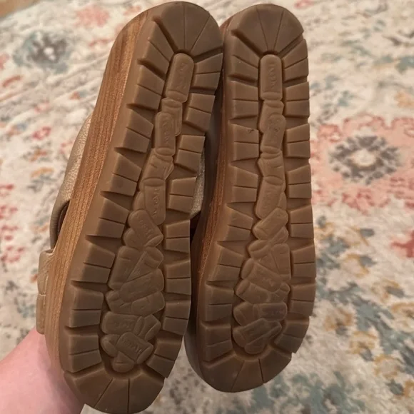 Korks Faithe Platform Sandals with Suede Straps and Cork Sole - Picture 12 of 12